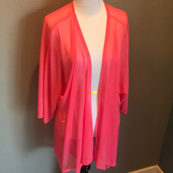 LuLaRoe Tops - Lularoe Lindsay